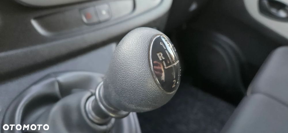 Renault Trafic - 24