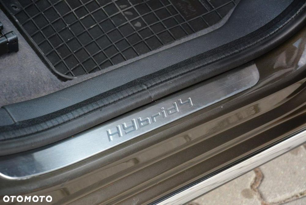 Peugeot 3008 Hybrid4 - 39