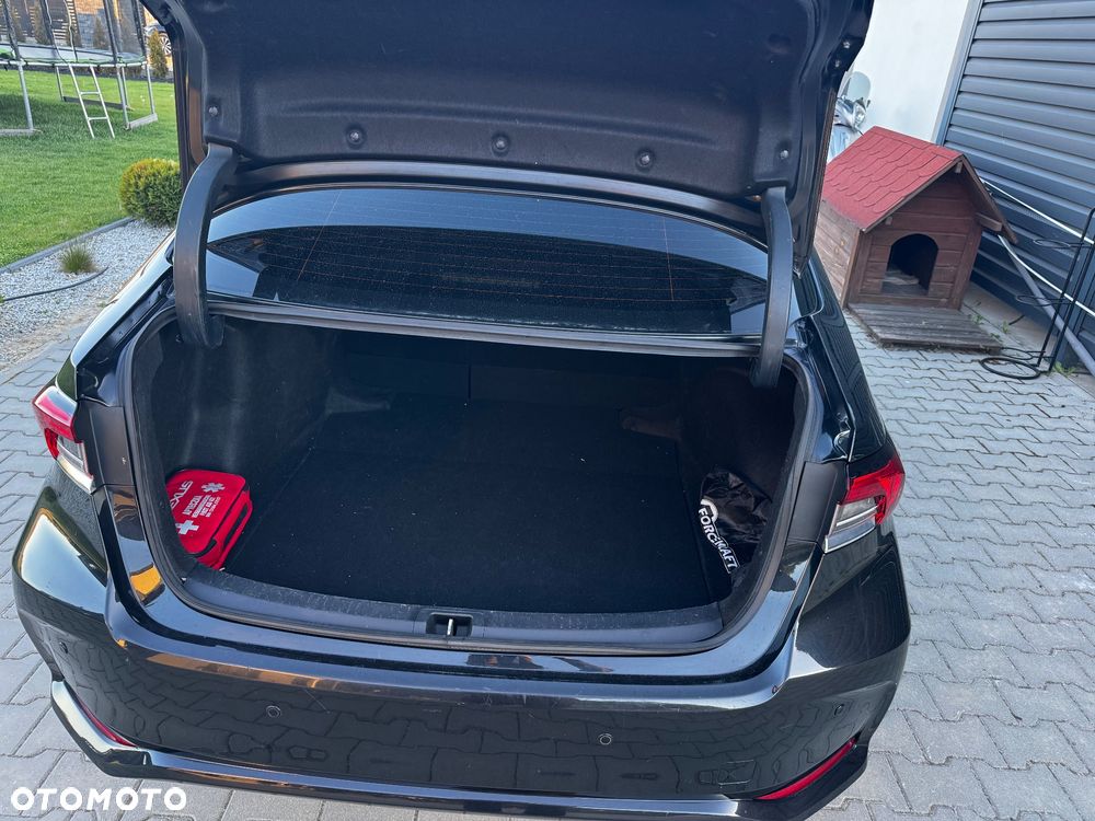 Toyota Corolla 1.8 Hybrid Comfort - 9