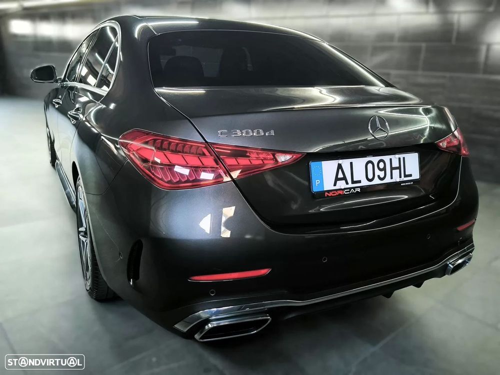 Mercedes-Benz C 300 d AMG Line - 16