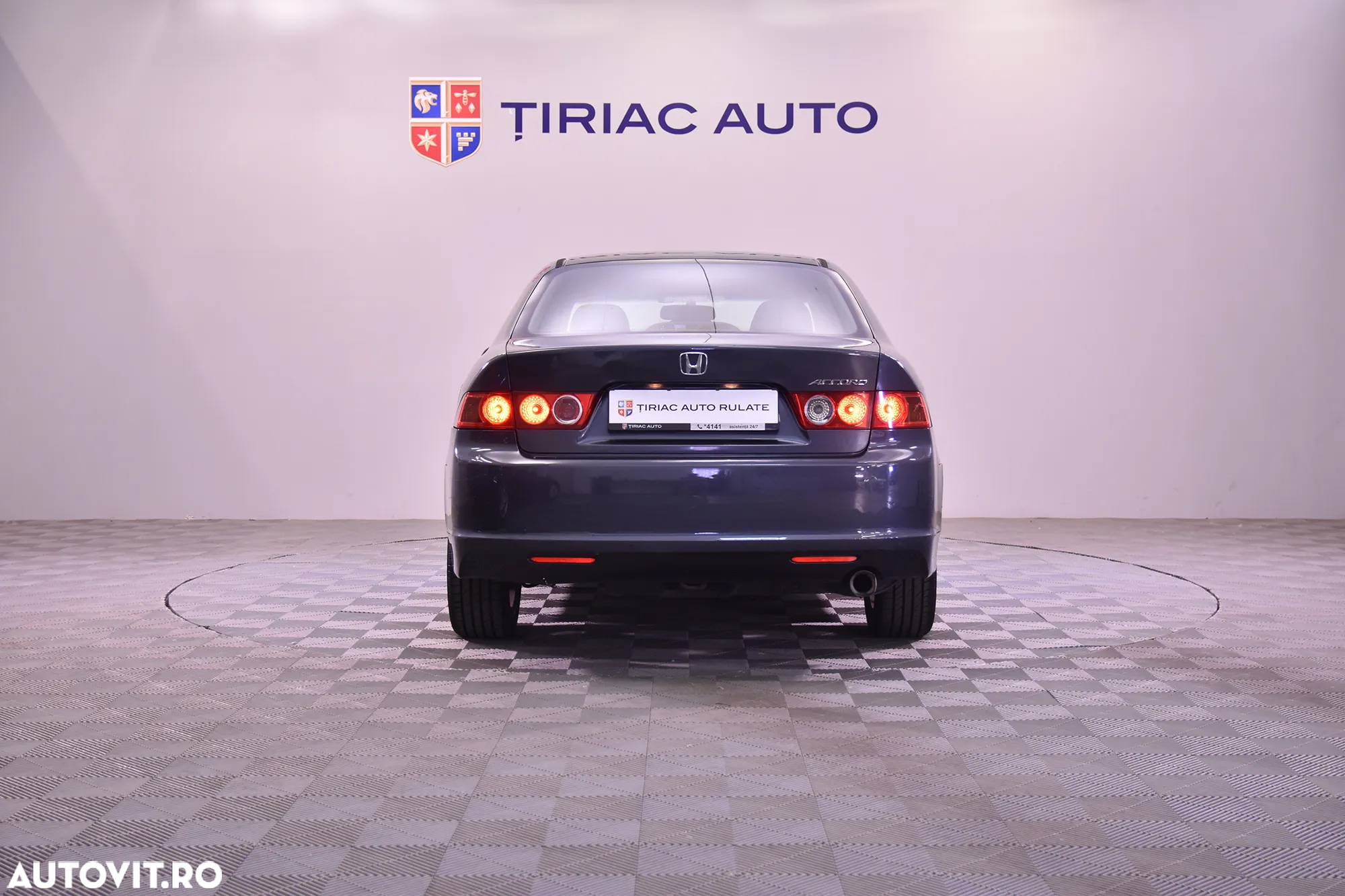Honda Accord - 4