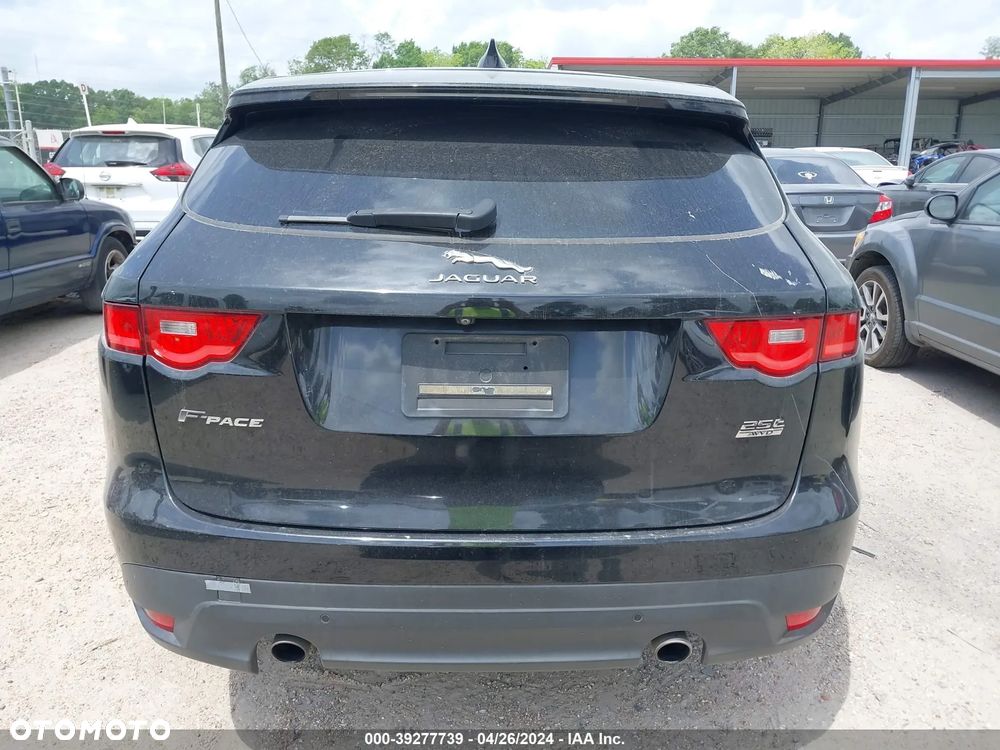 Jaguar F-Pace 25t AWD Prestige - 9