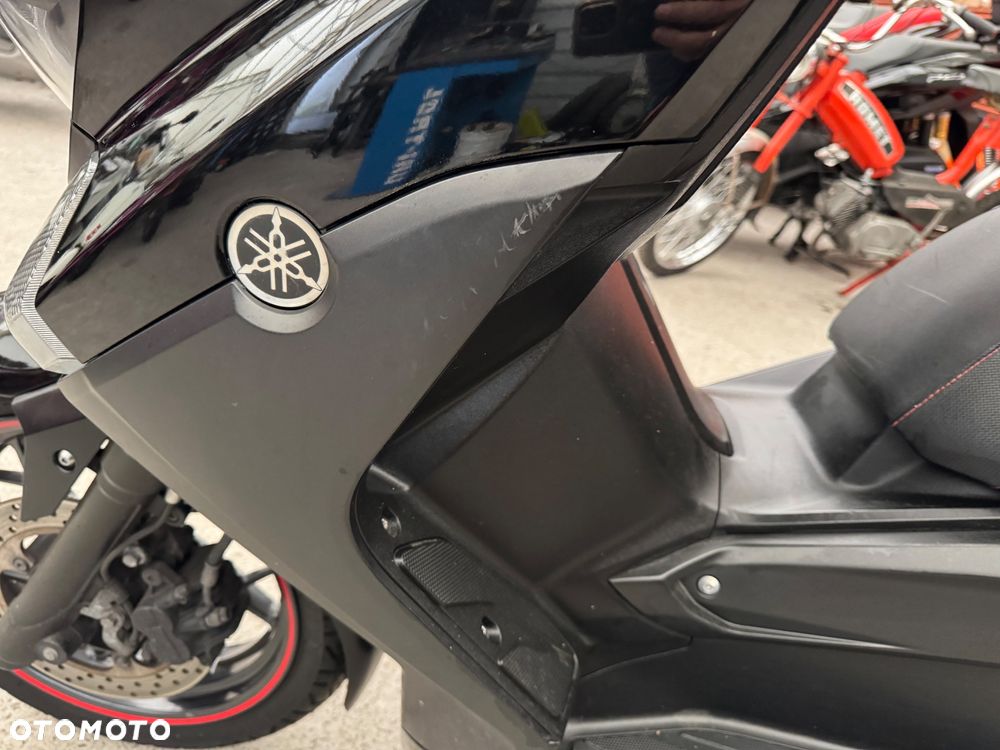 Yamaha X-max - 23