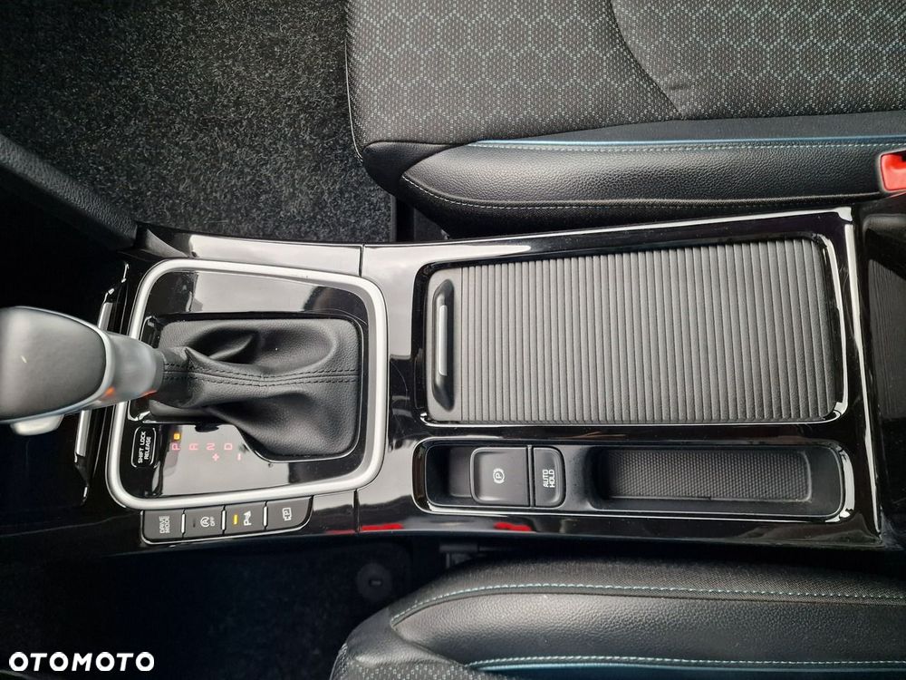 Kia XCeed 1.6 CRDi mHEV L Business Line DCT - 27