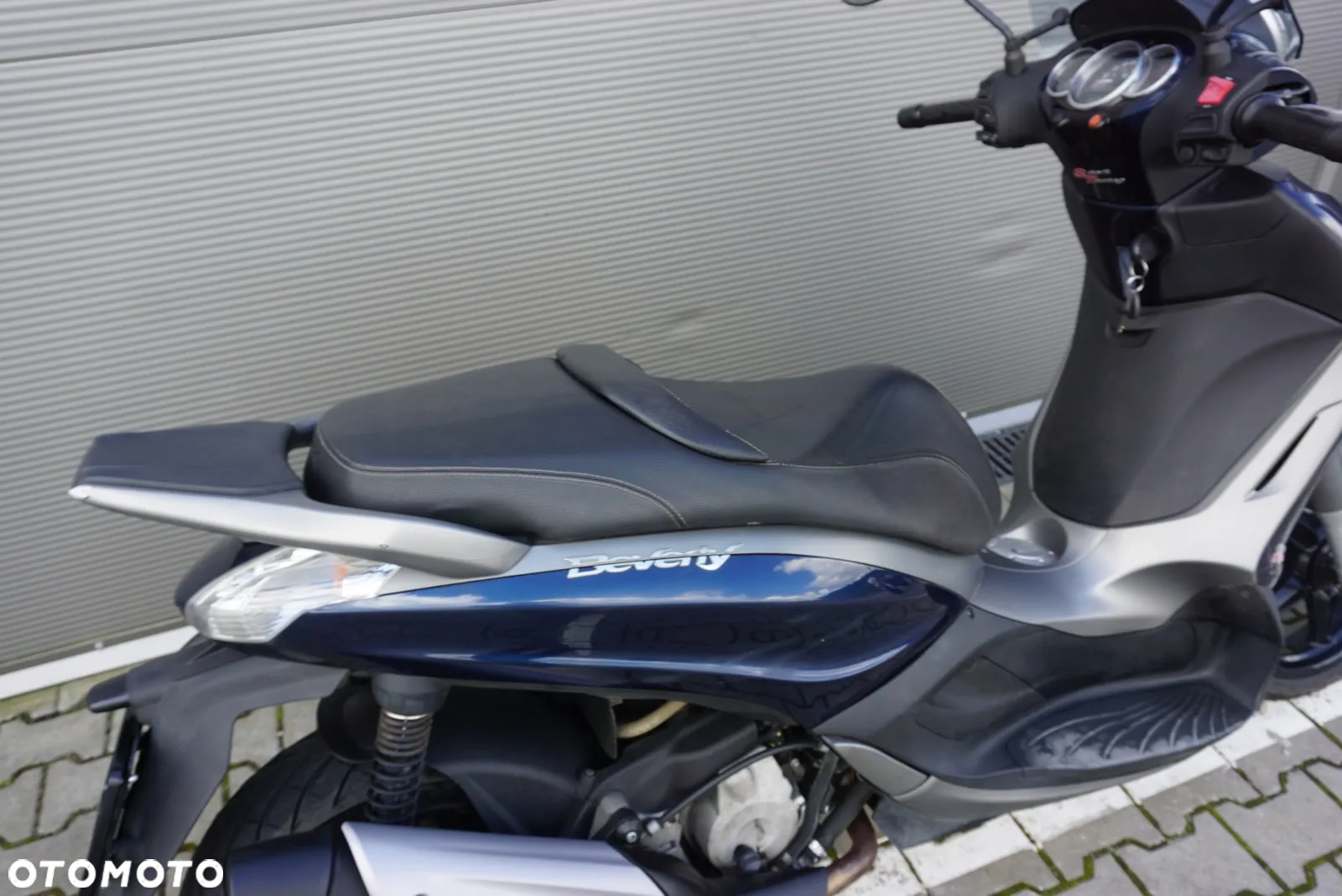 Piaggio Beverly - 8