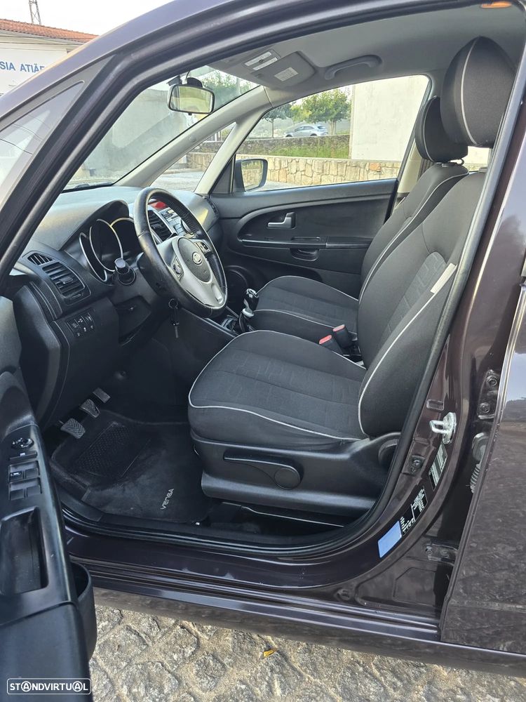 Kia Venga 1.4 CRDi EX ISG - 7