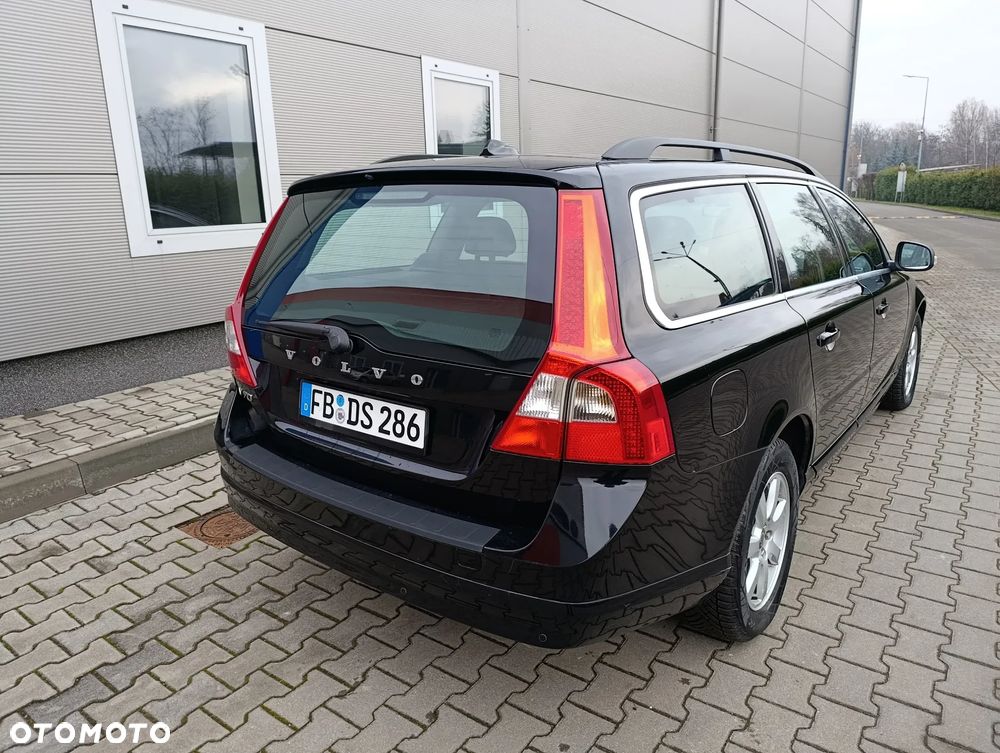 Volvo V70 2.5T Momentum - 29