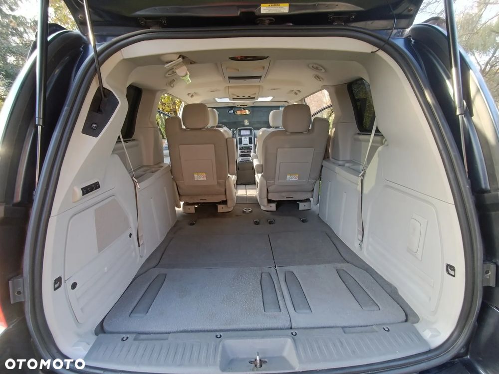 Chrysler Town & Country 4.0 Limited - 22