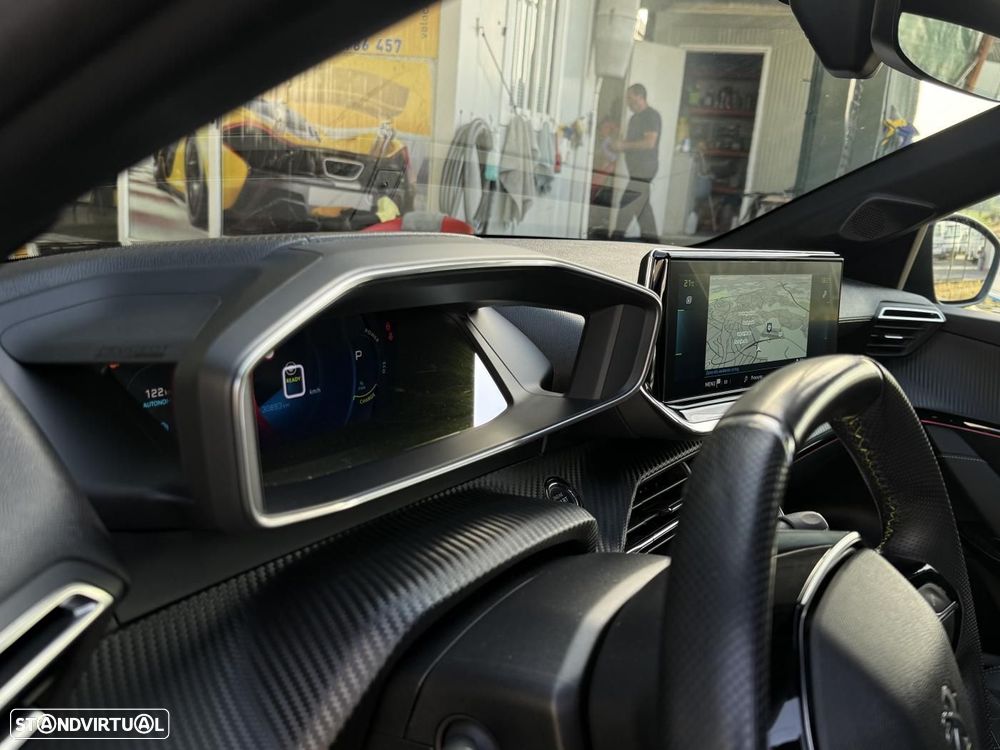 Peugeot e-208 GT - 22