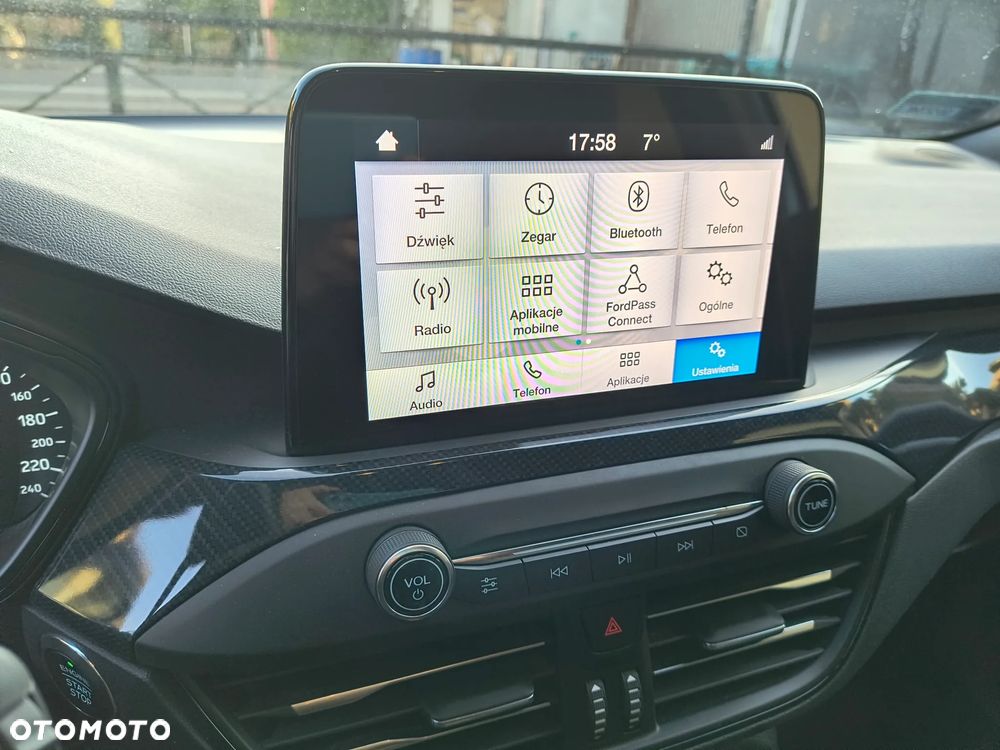 Ford Focus 1.5 EcoBoost ST-Line - 19