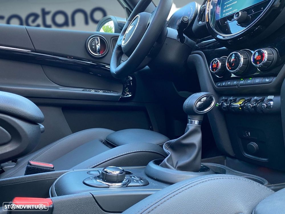 MINI Countryman Cooper SE Premium P. Classic Auto - 15