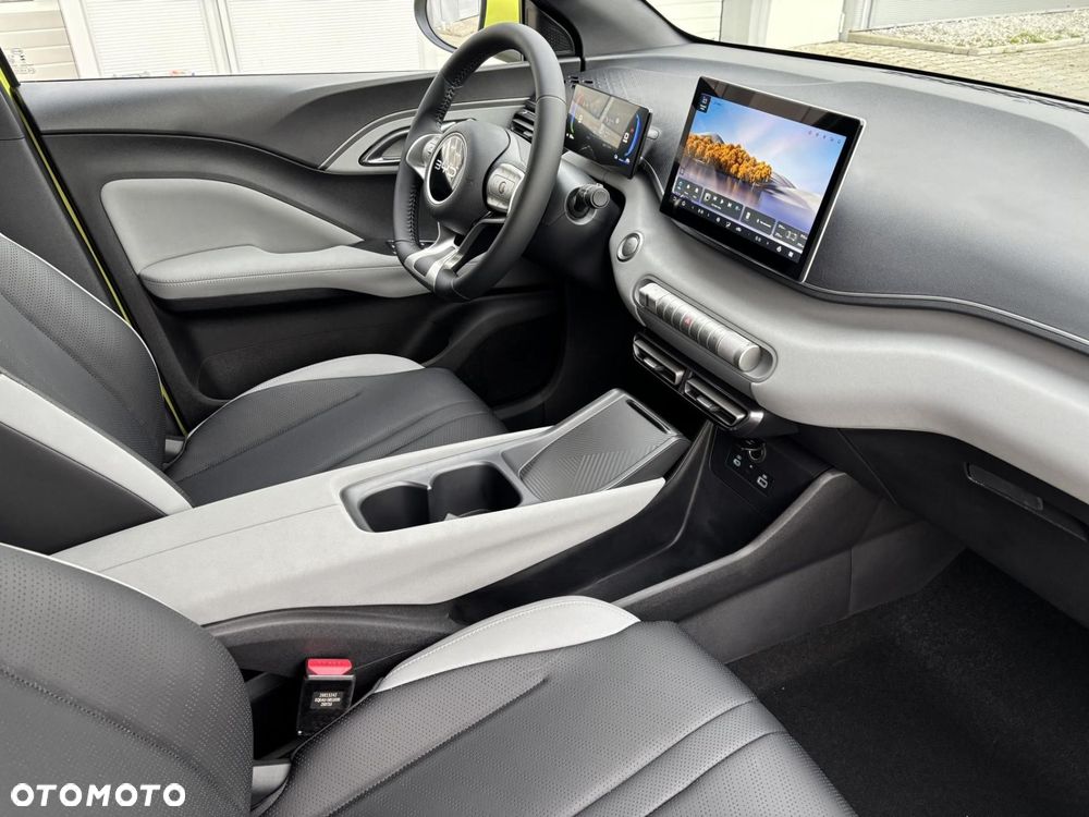 BYD Dolphin Surf 43.2kWh Comfort - 10