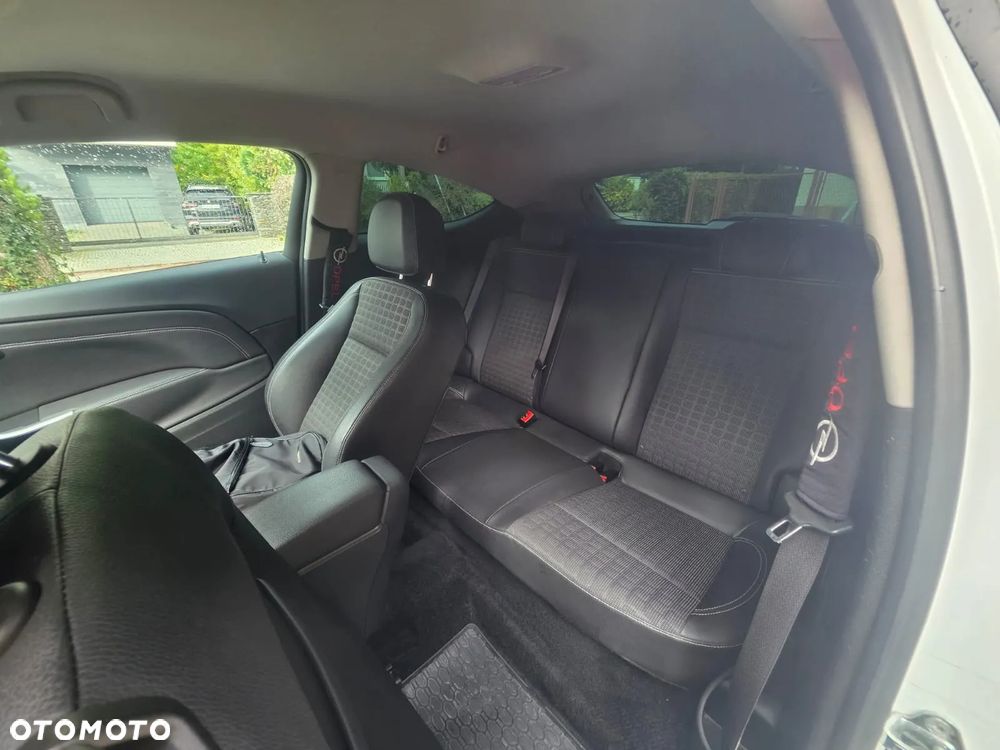 Opel Astra GTC 1.4 Turbo - 4