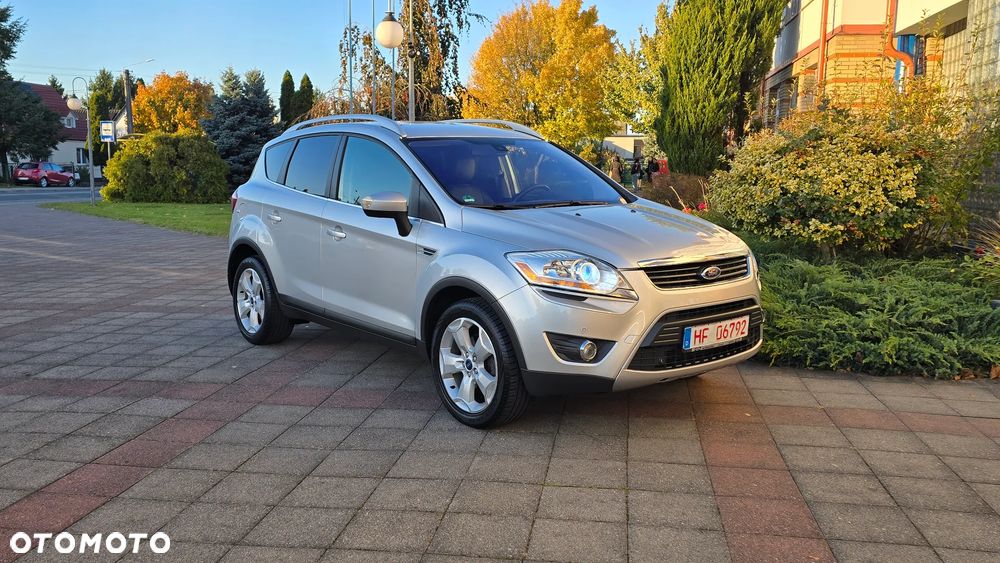 Ford Kuga 2.0 TDCi 2x4 Titanium - 39