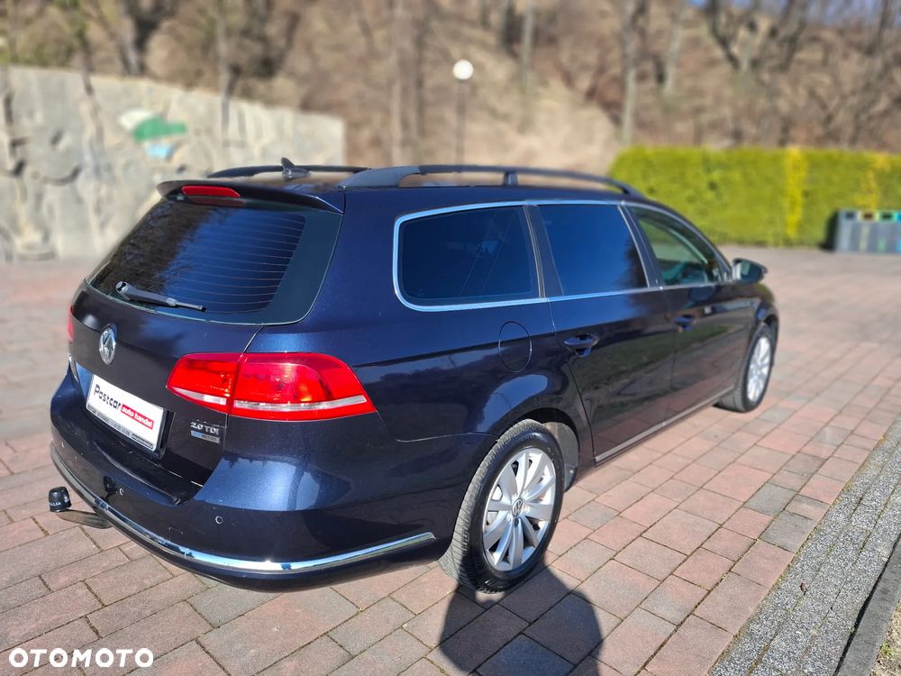 Volkswagen Passat 2.0 TDI DSG BlueMotion Technology Business Edition - 5