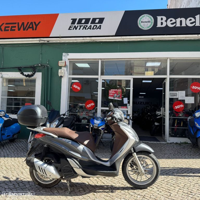 Piaggio Medley 125 - 15