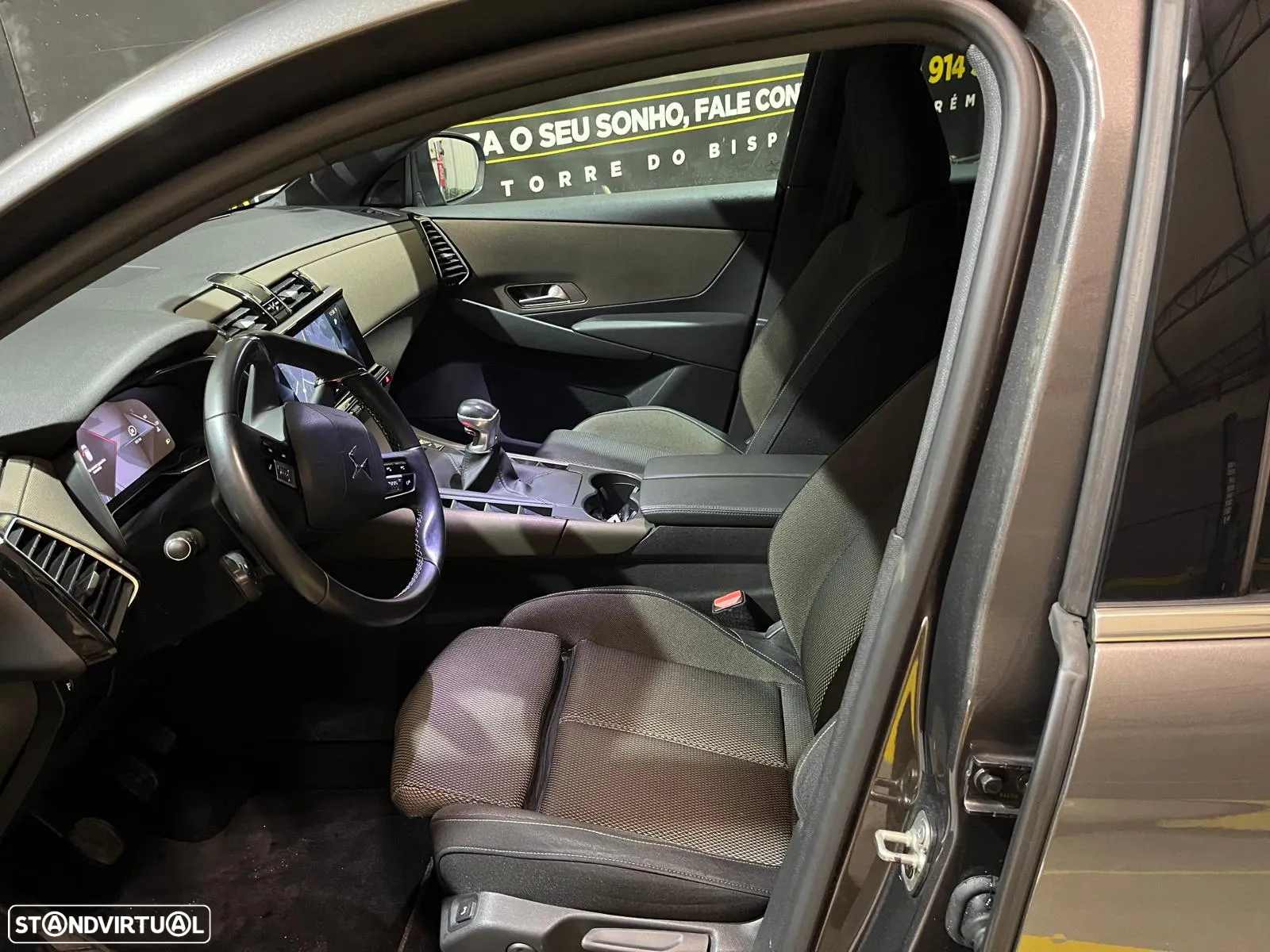DS DS7 Crossback - 21