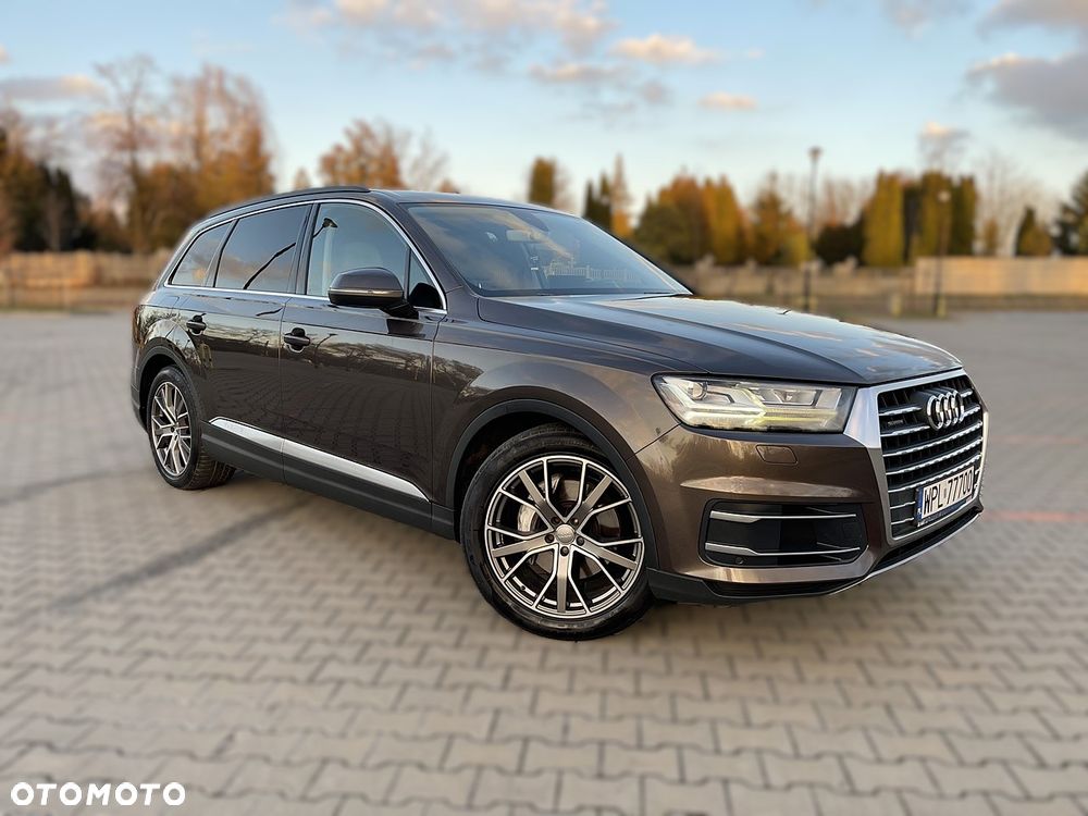 Audi Q7 - 1