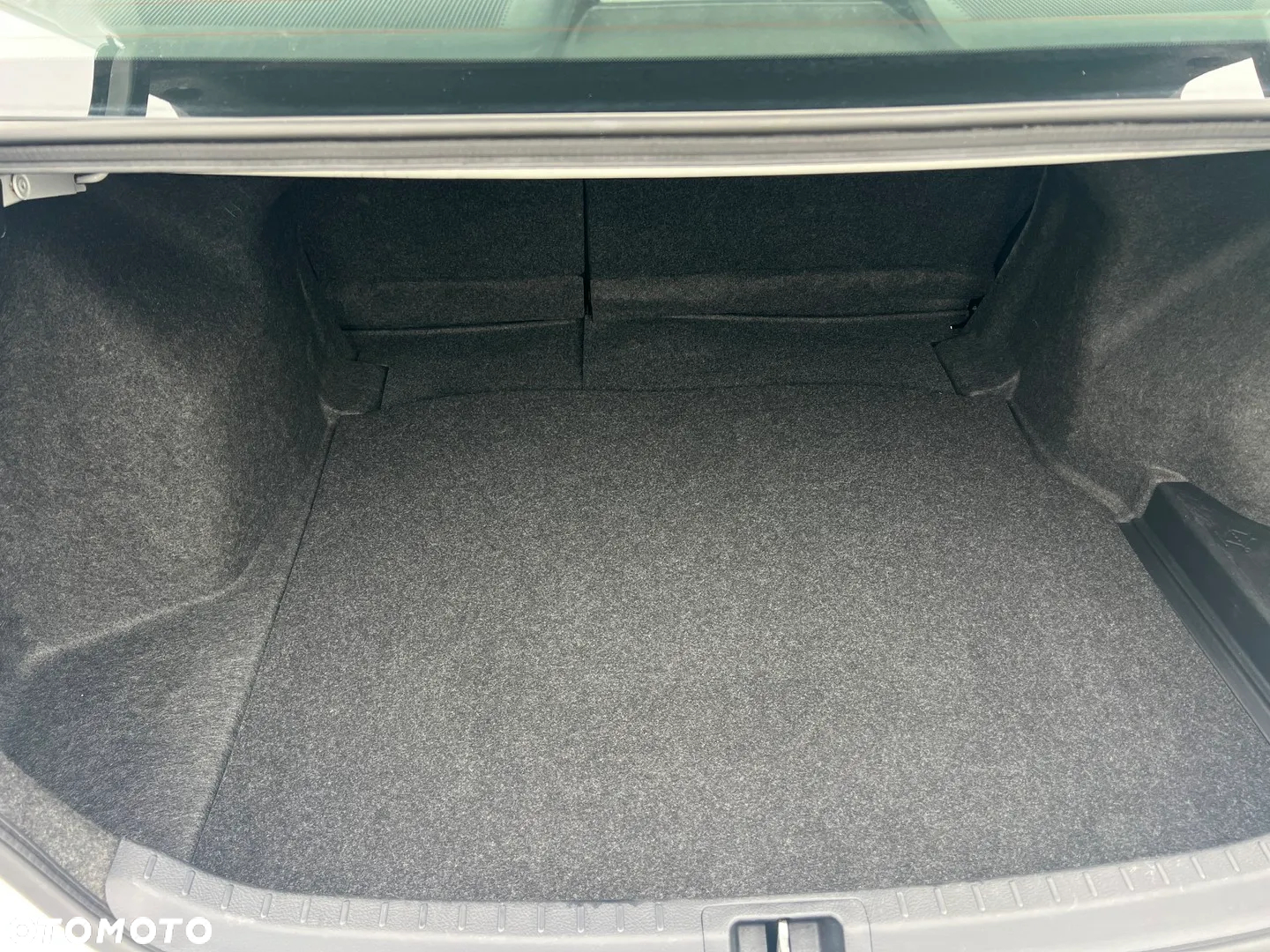 Toyota Corolla 1.6 Classic Plus - 10