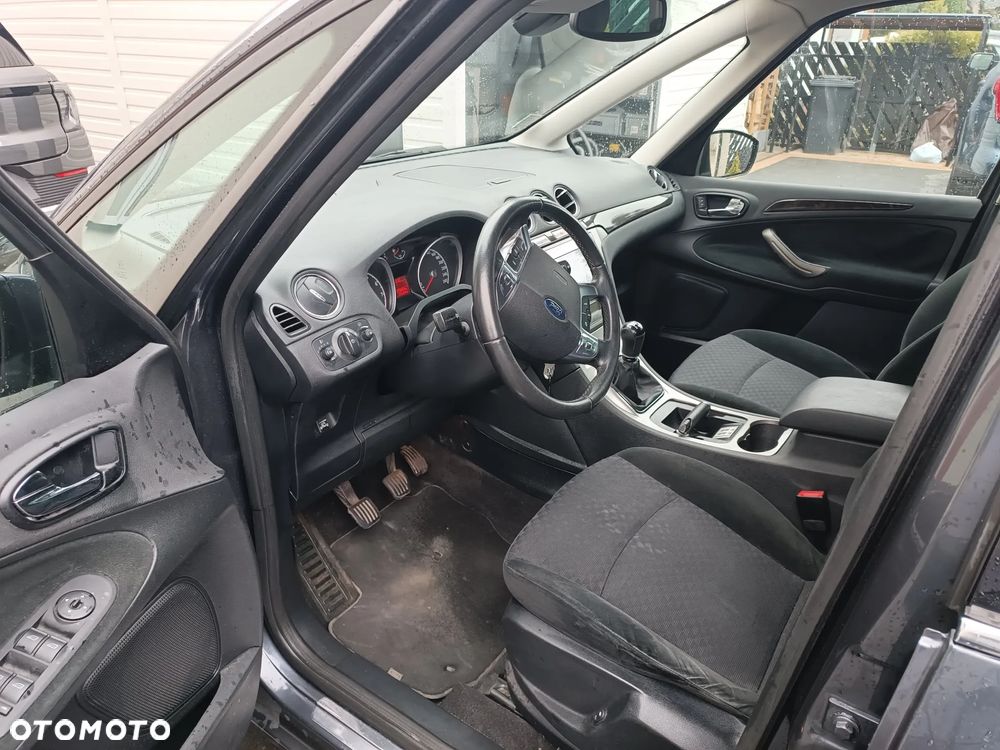 Ford Galaxy 2.0 Ghia - 6