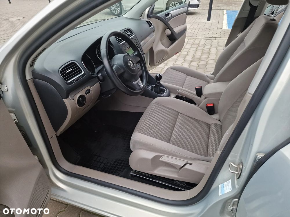 Volkswagen Golf 1.4 Comfortline - 29