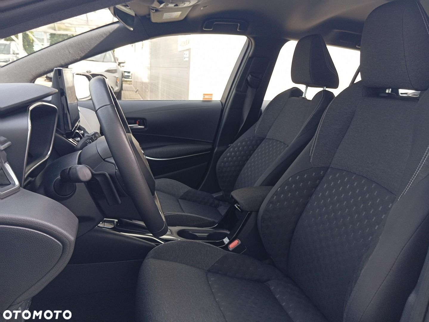 Toyota Corolla 2.0 Hybrid Comfort - 15