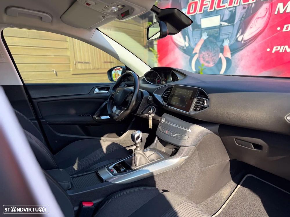 Peugeot 308 SW 1.5 BlueHDi Active J17 - 16