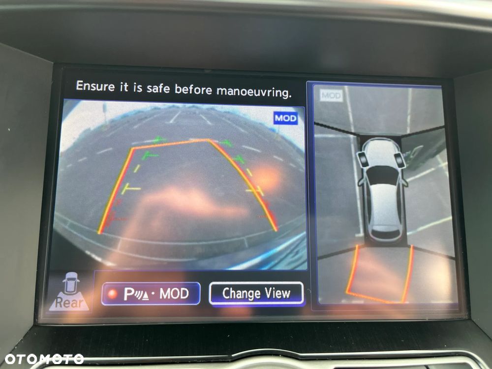 Infiniti QX70 3.0d S - 31