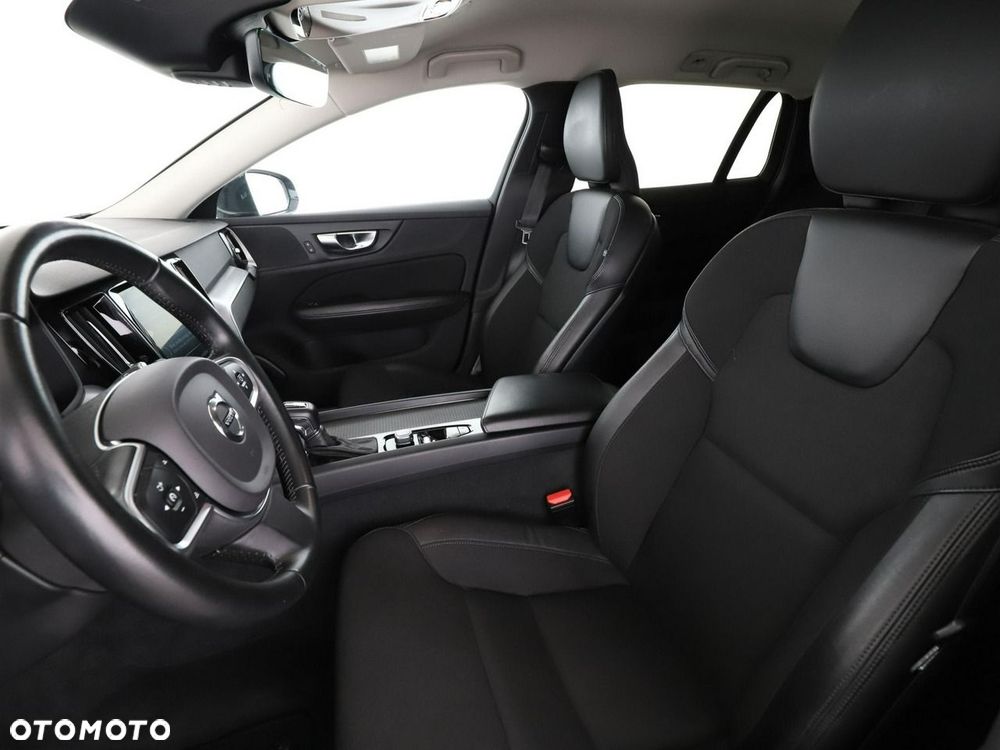 Volvo V60 D4 Geartronic Momentum Pro - 13