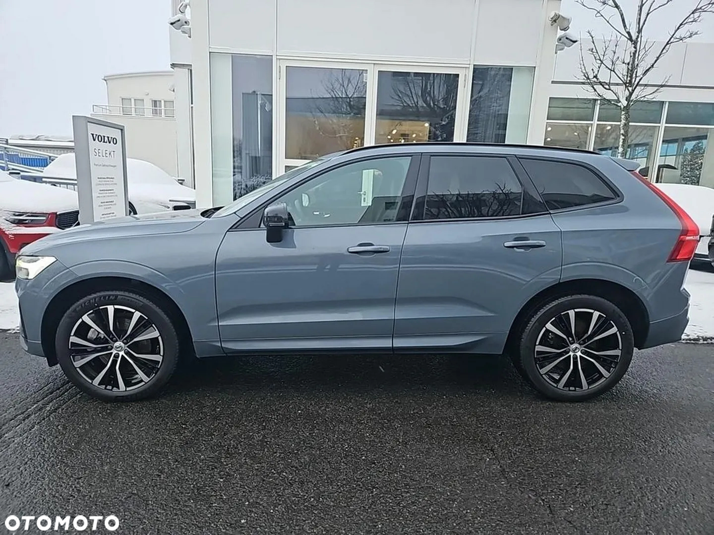 Volvo XC 60 B4 B Plus Dark - 5