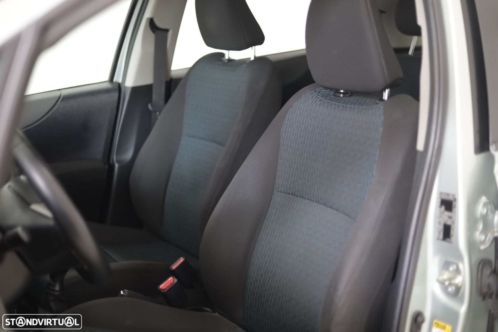 Toyota Yaris 1.0 VVT-i ACtive+AC - 18