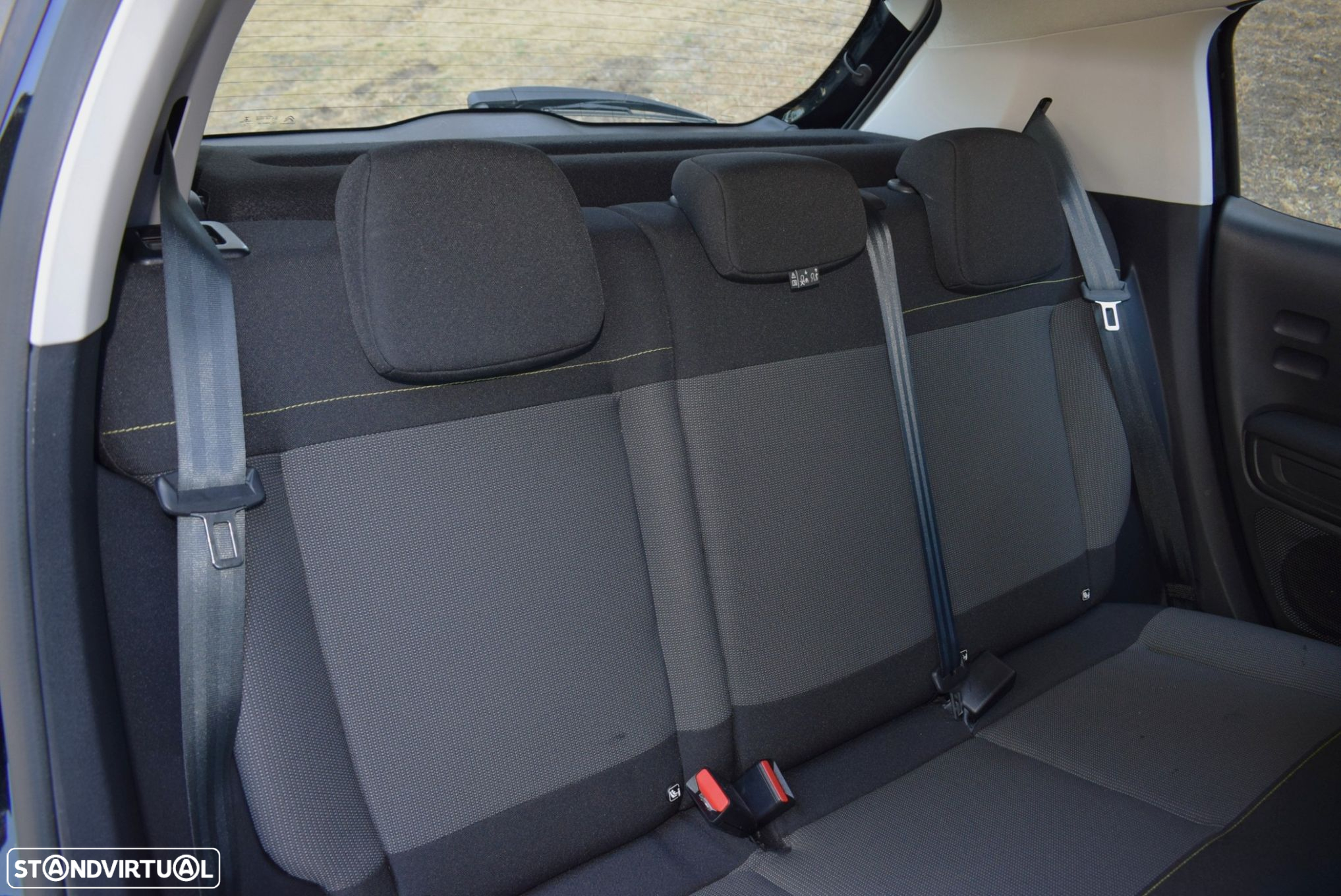 Citroën C3 1.2 PureTech Shine - 33