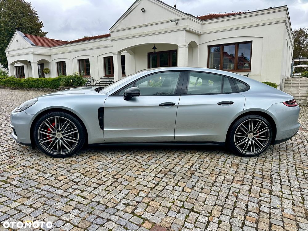 Porsche Panamera 4 - 6