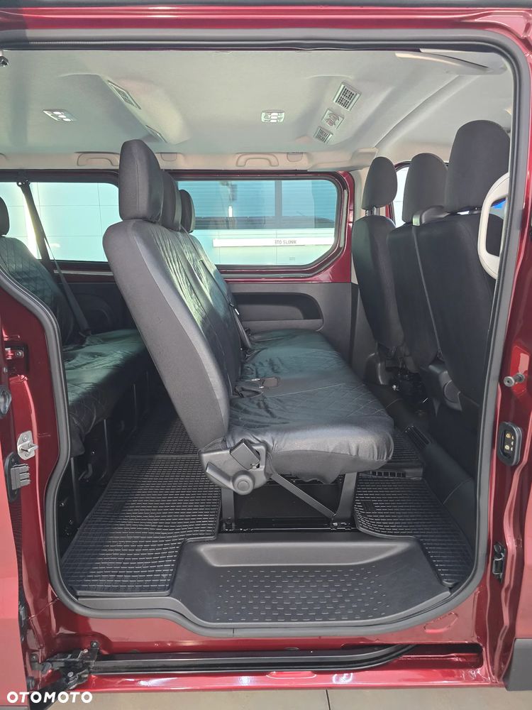 Renault Trafic - 32