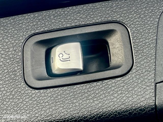 Mercedes-Benz E 300 de 9G-TRONIC AMG Line - 35