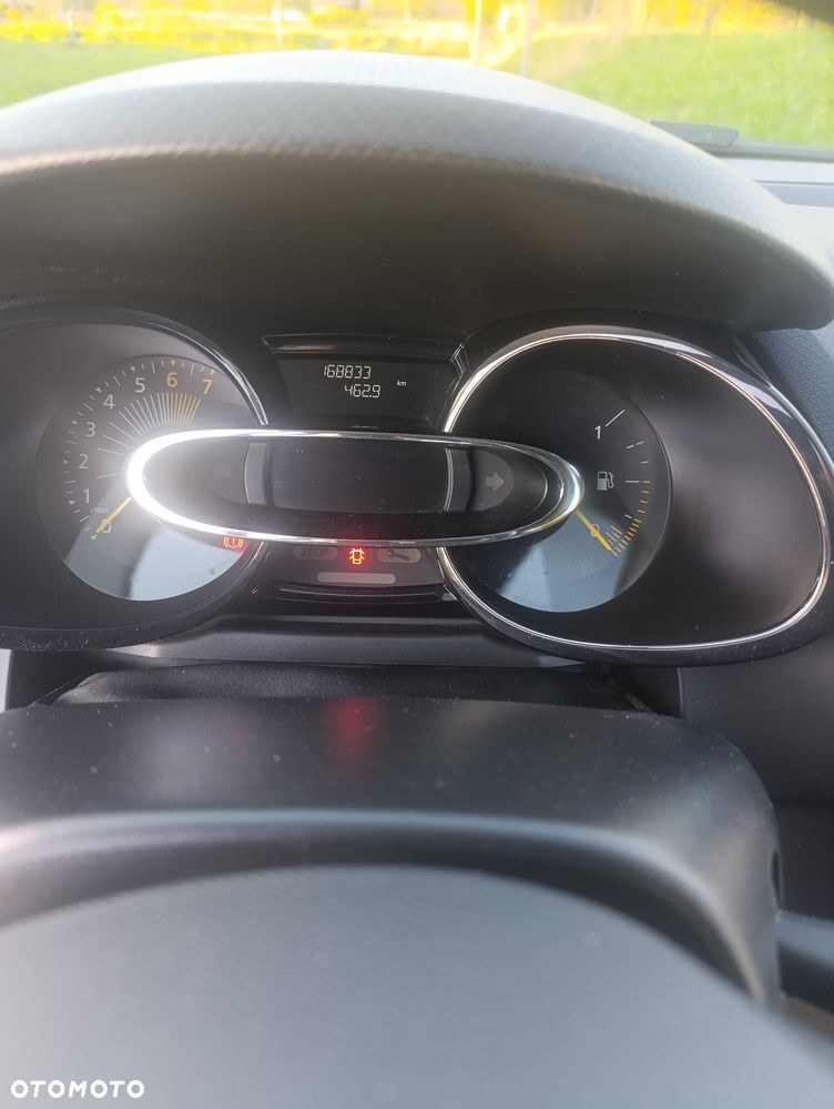 Renault Clio 1.2 16V 75 Life - 6