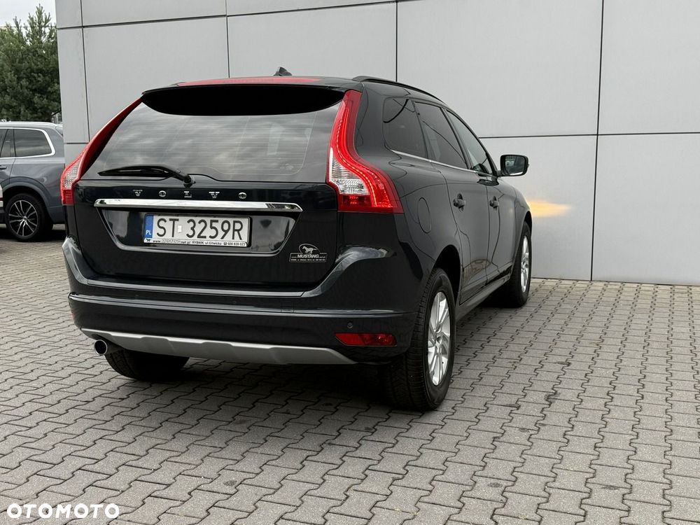 Volvo XC 60 D3 Geartronic Momentum - 11
