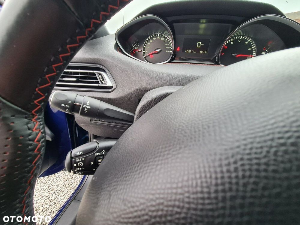 Peugeot 308 1.2 PureTech GPF GT S&S - 23