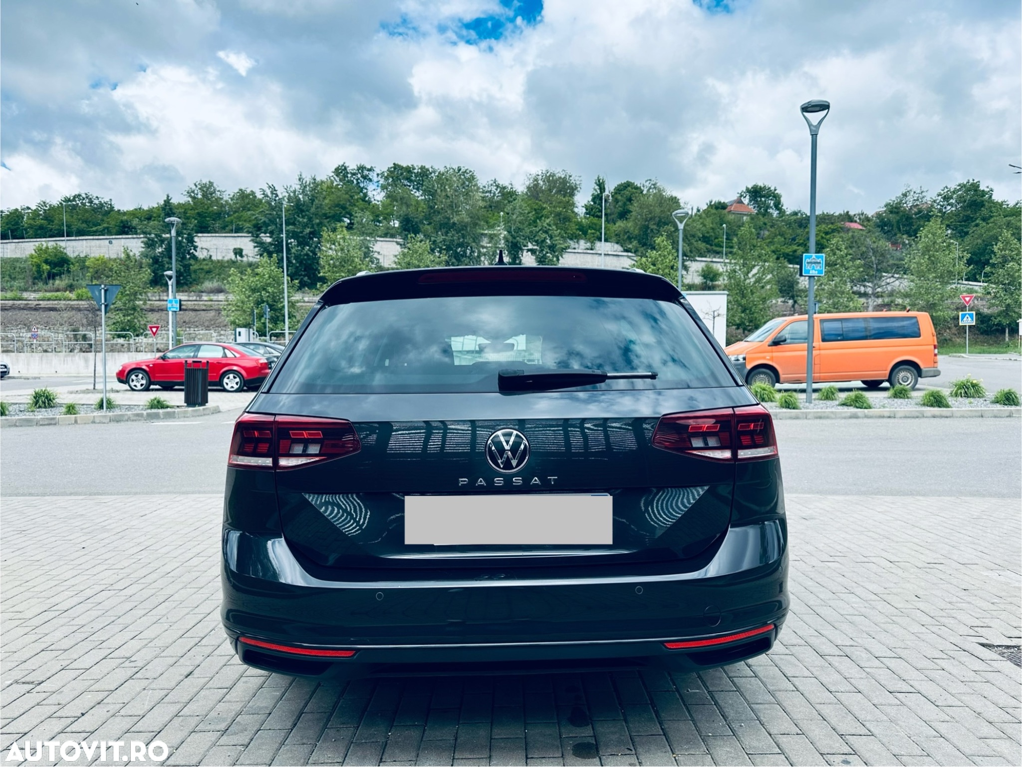Volkswagen Passat Variant 2.0 TDI DSG Business - 2