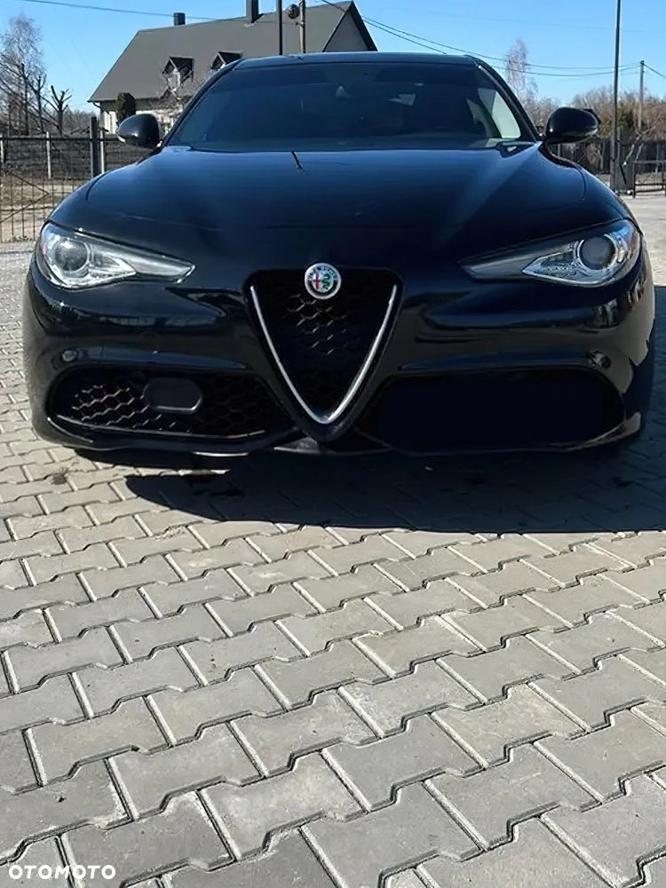 Alfa Romeo Giulia - 2