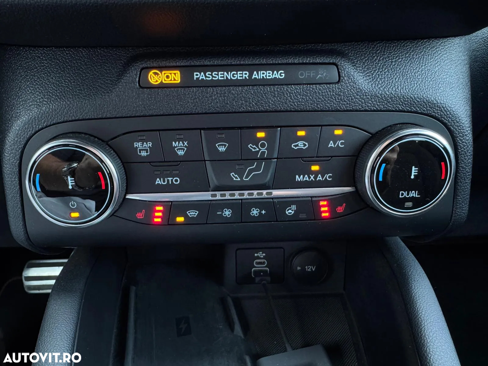 Ford Kuga 2.5 Duratec PHEV ST Line X - 23