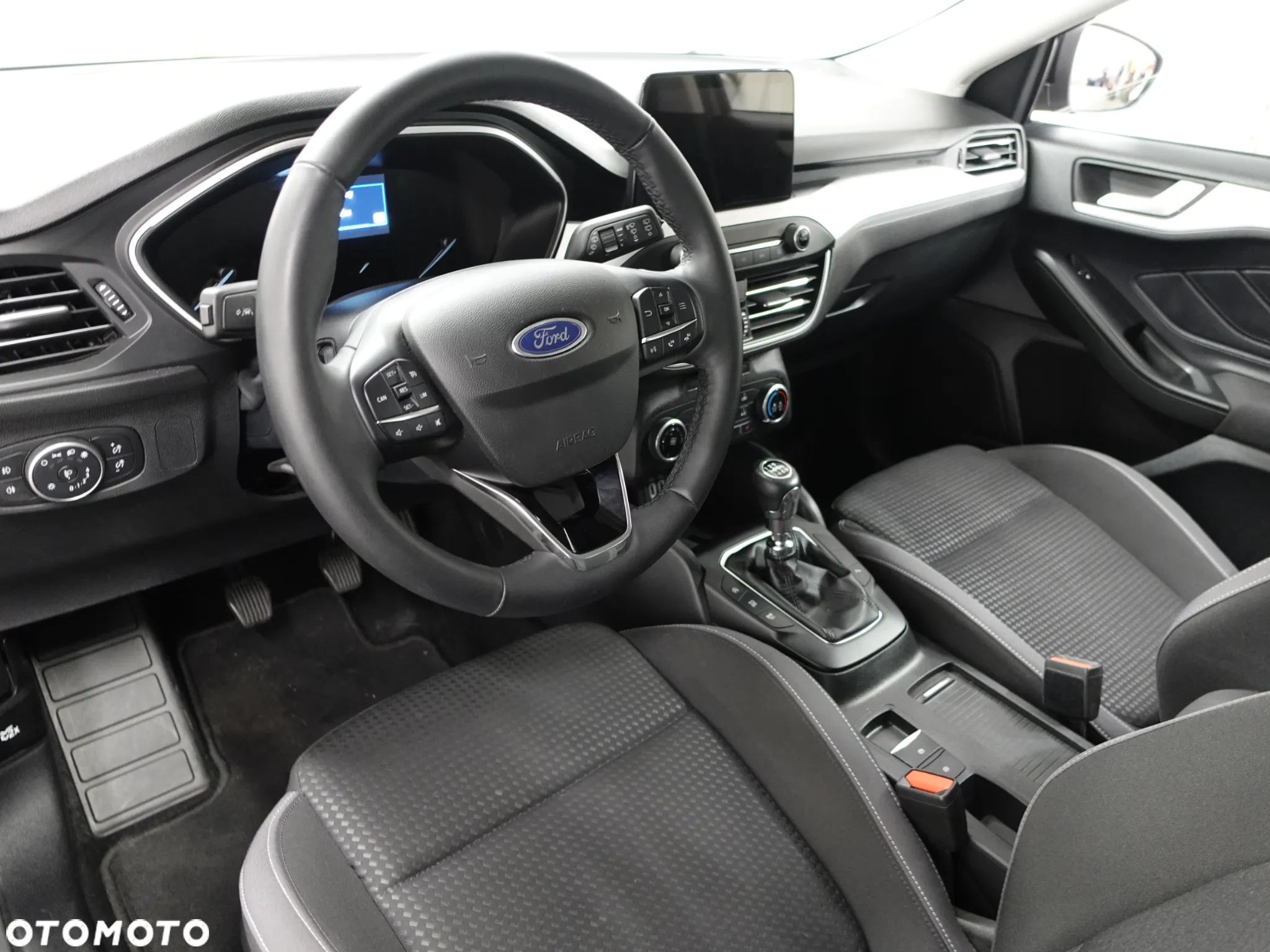 Ford Focus 1.0 EcoBoost mHEV Active - 21