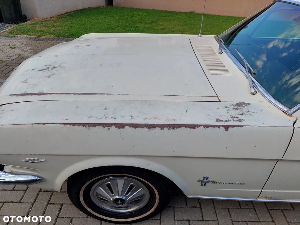 Ford Mustang - 18