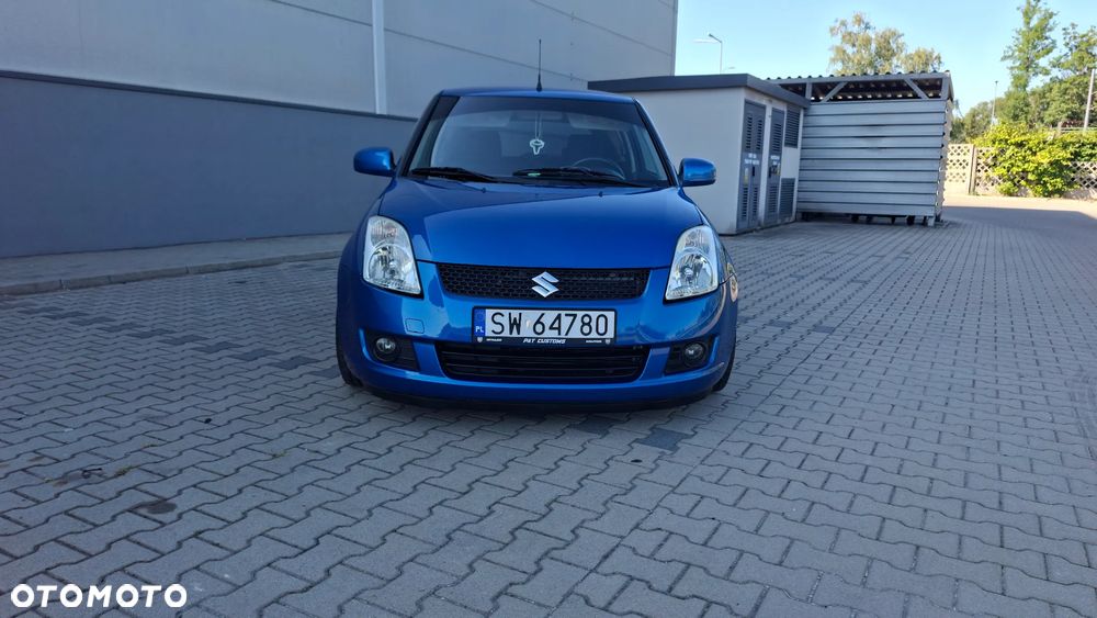 Suzuki Swift 1.5 GS - 1