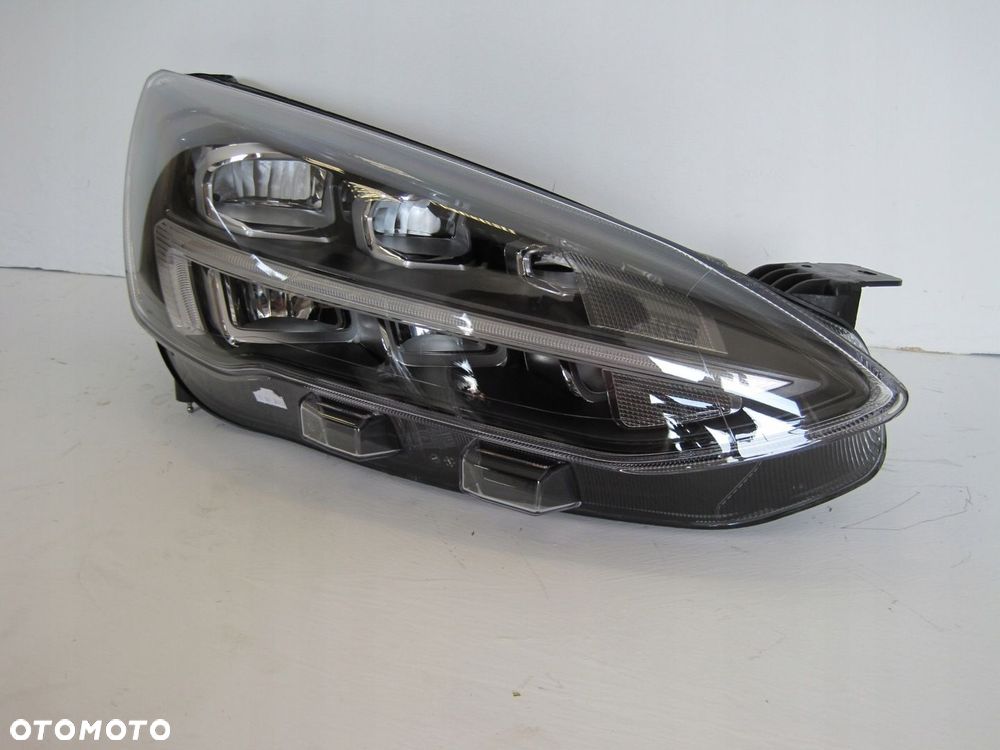 Lampa FULL LED PRAWA FORD FOCUS JX7B-13E014-DA NOWA - 3