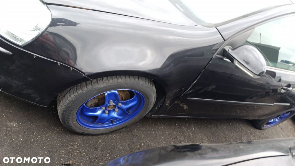 36005 VW golf V model od 03-09 silnik 1.9 TDI 105 km BXE skrzynia JCR lakier LC9Z - 3