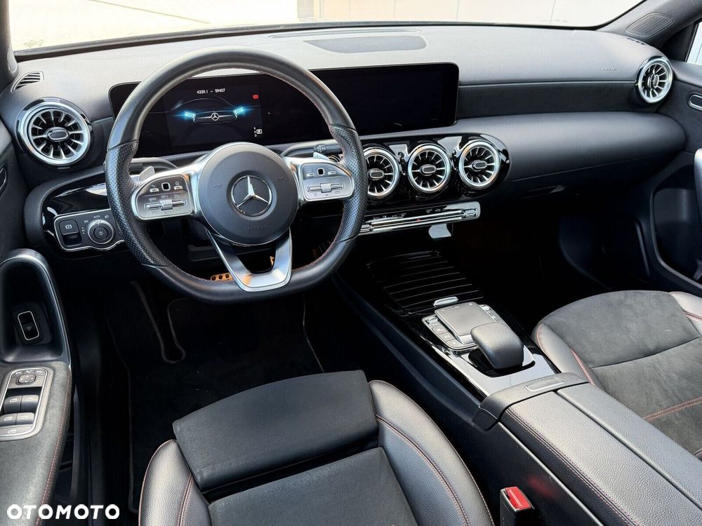 Mercedes-Benz Klasa A 180 AMG Line 7G-DCT - 15
