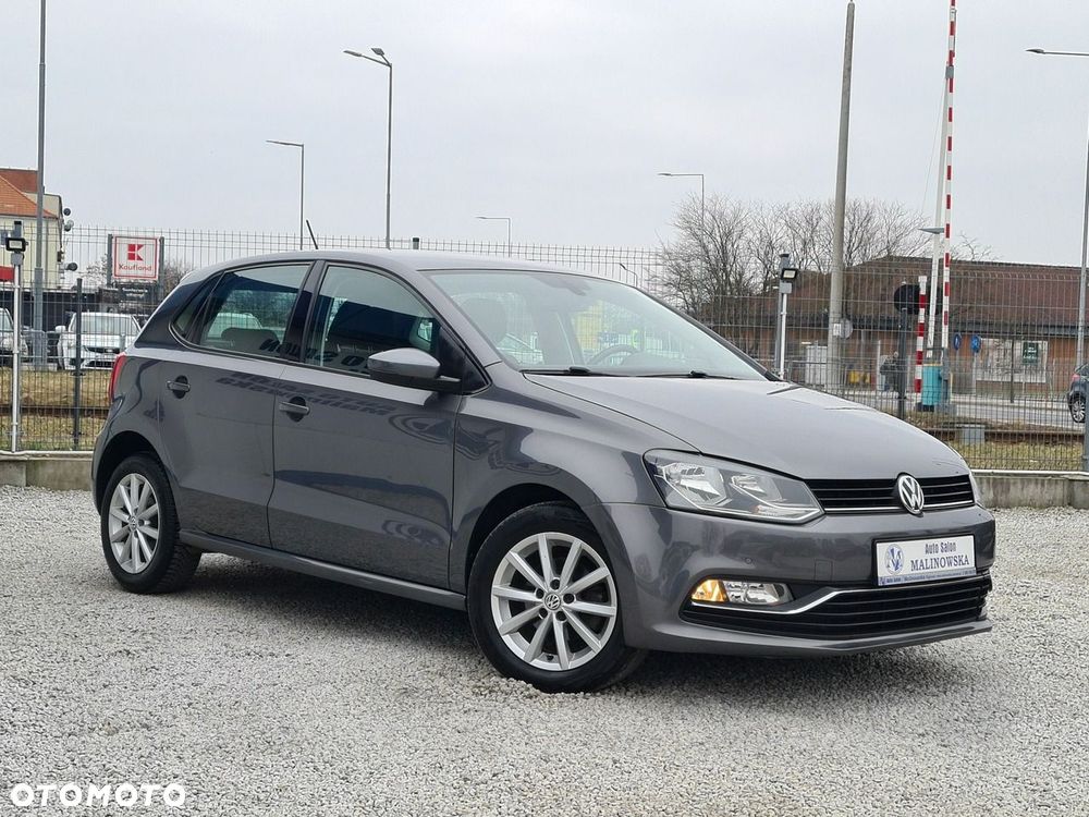 Volkswagen Polo 1.4 TDI Blue Motion Technology Lounge - 4