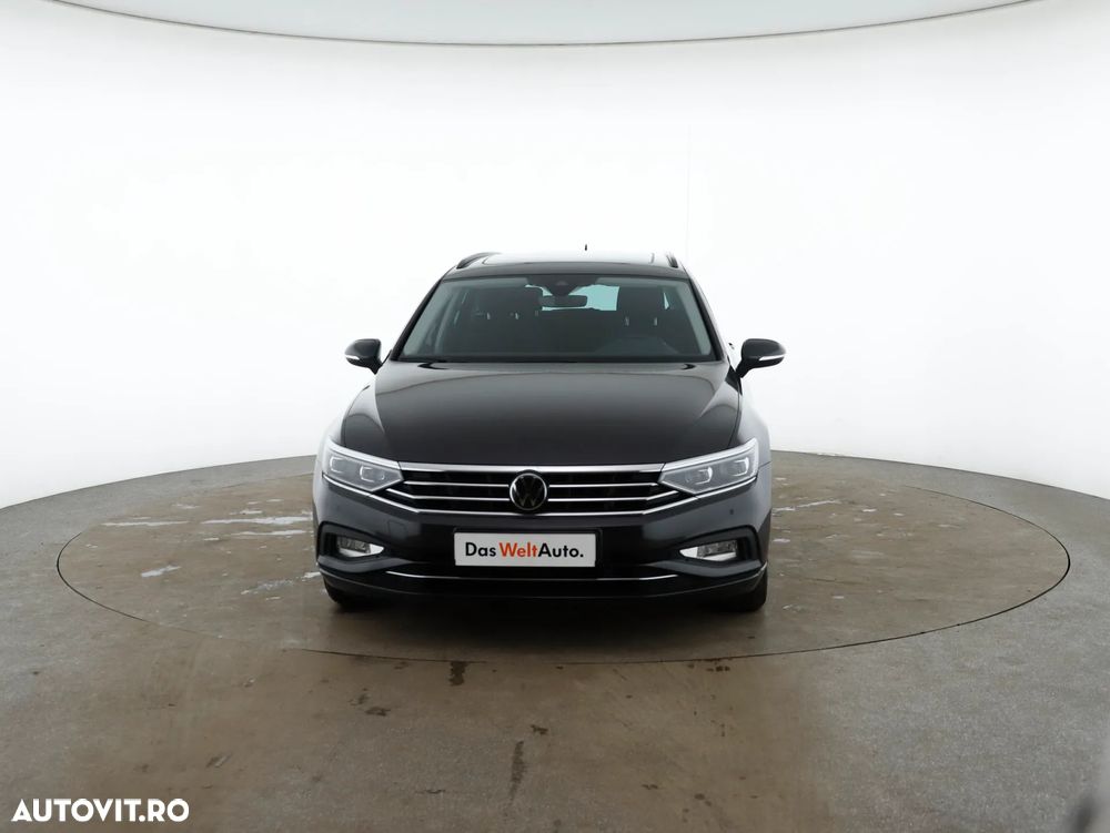 Volkswagen Passat Variant 2.0 TDI SCR DSG BlueMotion Comfortline - 2