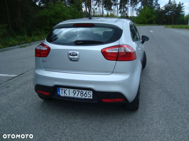 Kia Rio - 13
